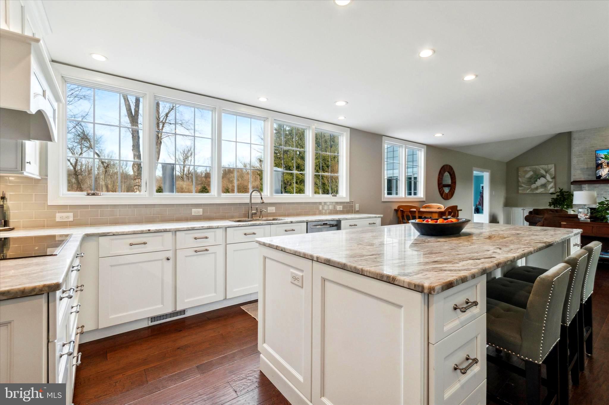 SPRING MEADOWS - Residential