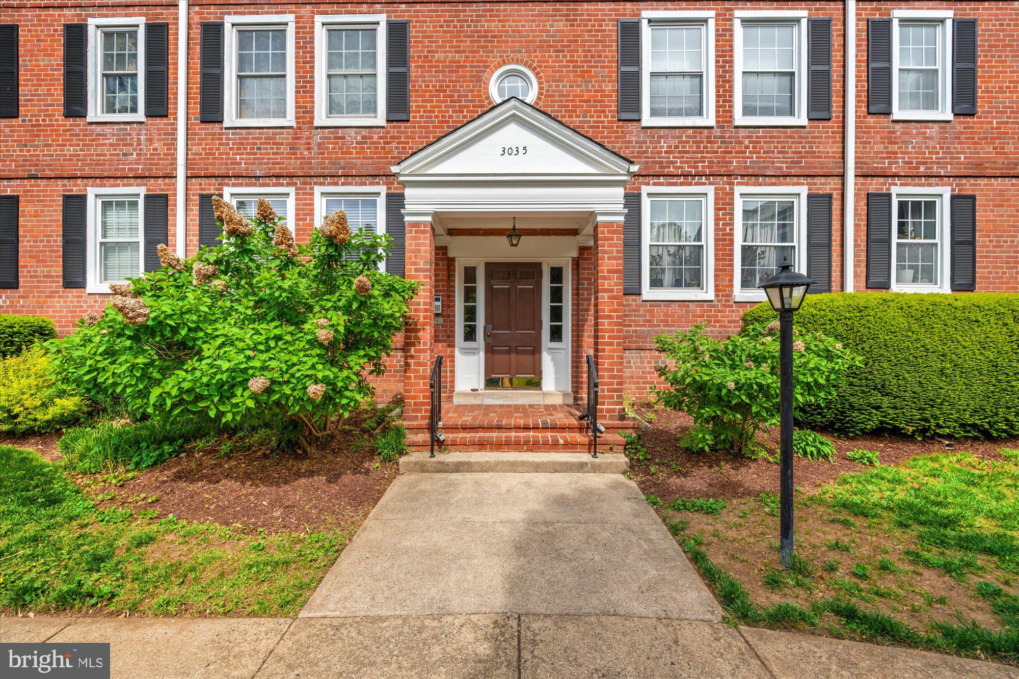FAIRLINGTON VILLAGES - Residential Lease