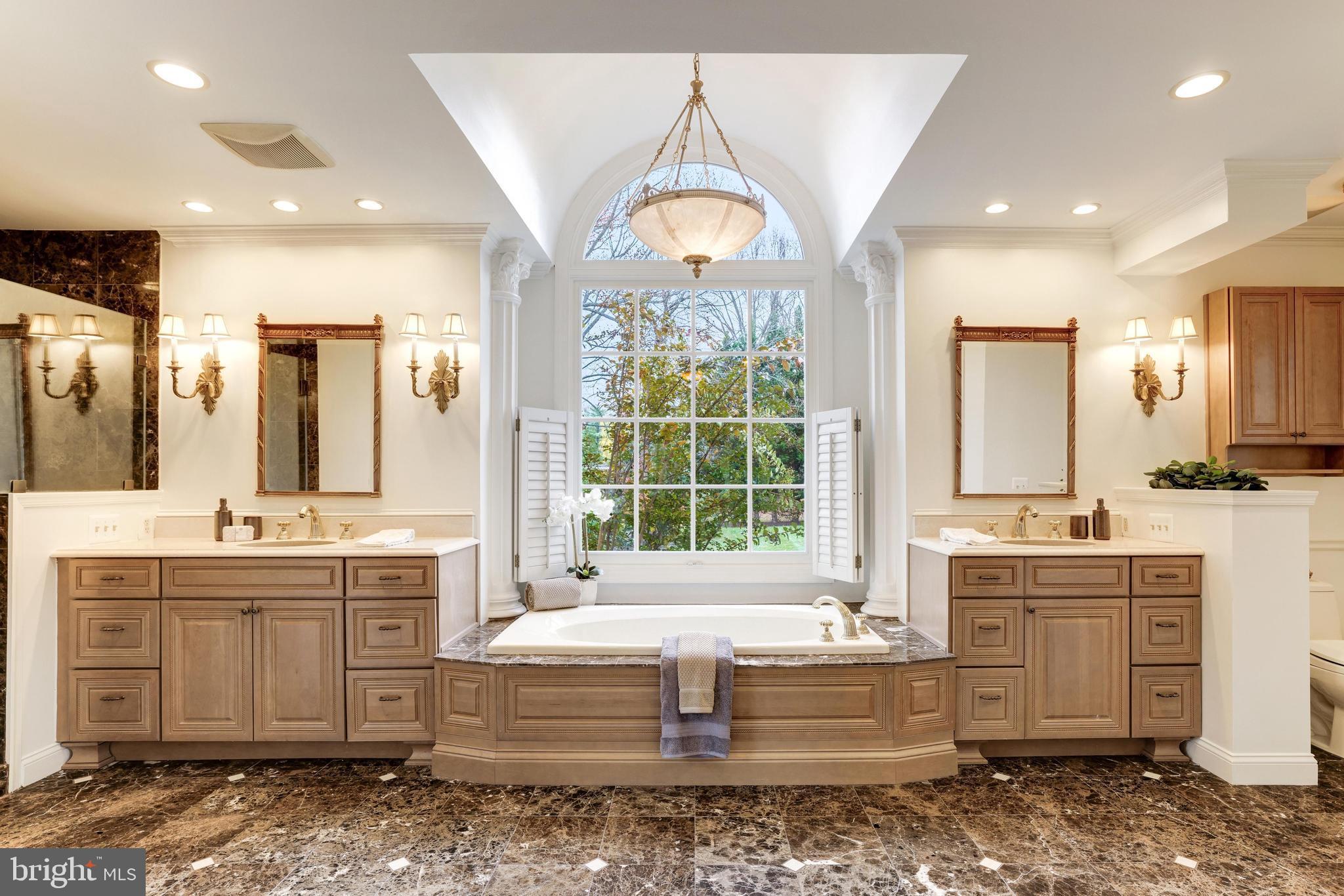 DEERFIELD POND - Residential