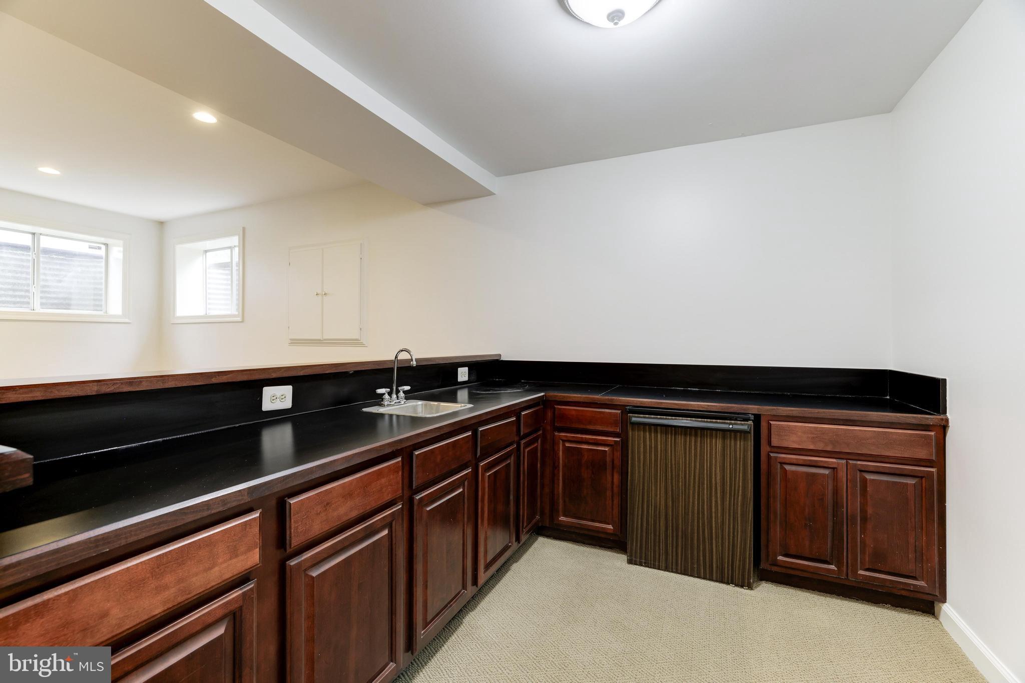 DEERFIELD POND - Residential