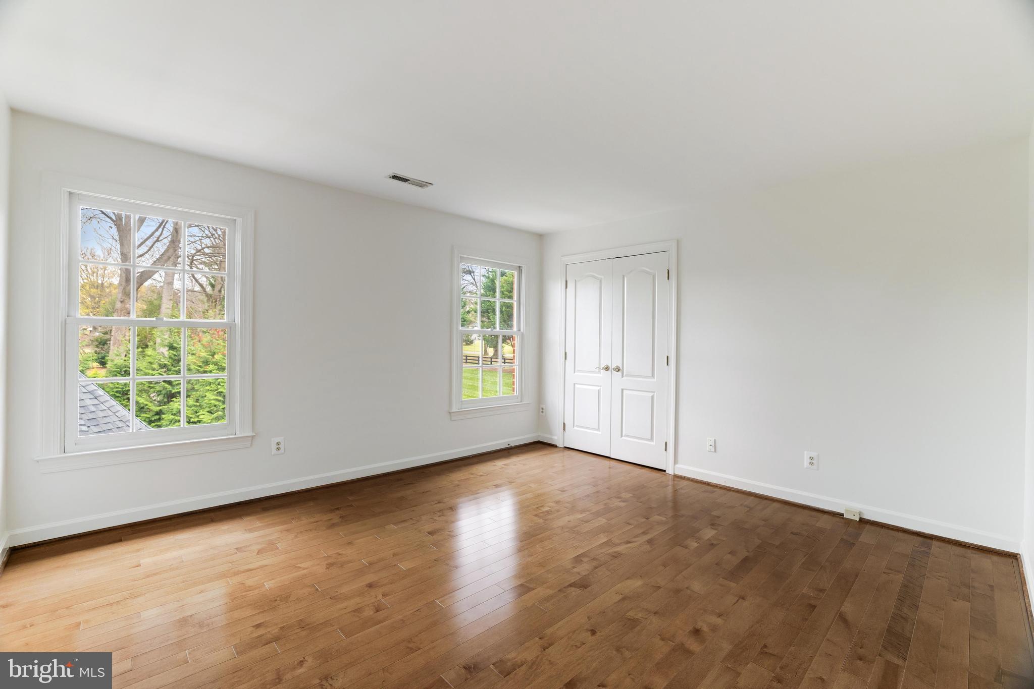 DEERFIELD POND - Residential