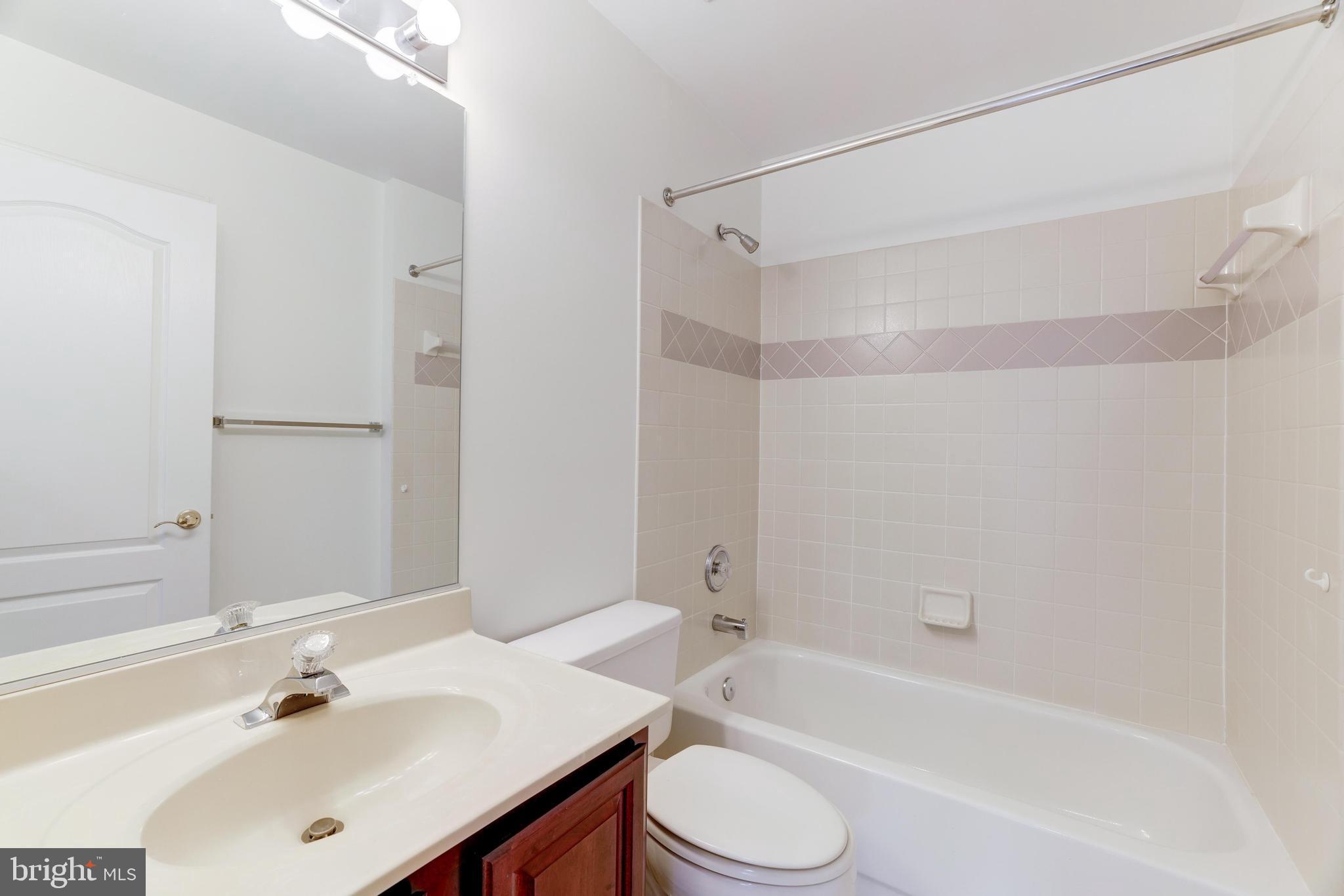 DEERFIELD POND - Residential