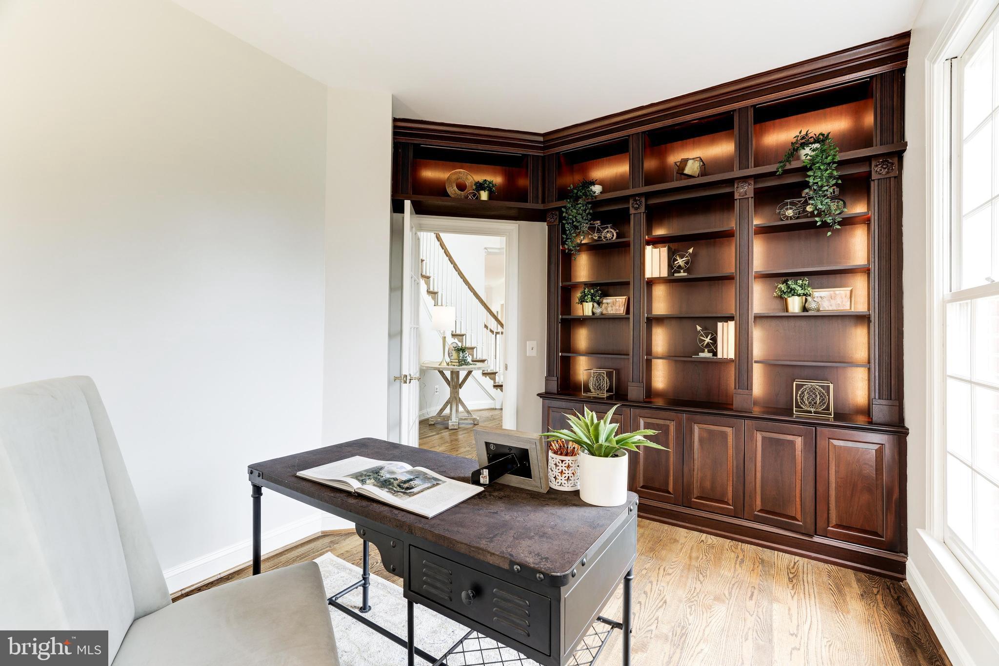 DEERFIELD POND - Residential