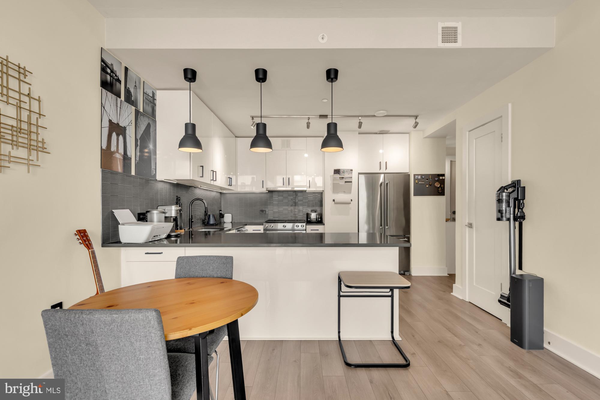 88 V STREET SW 414