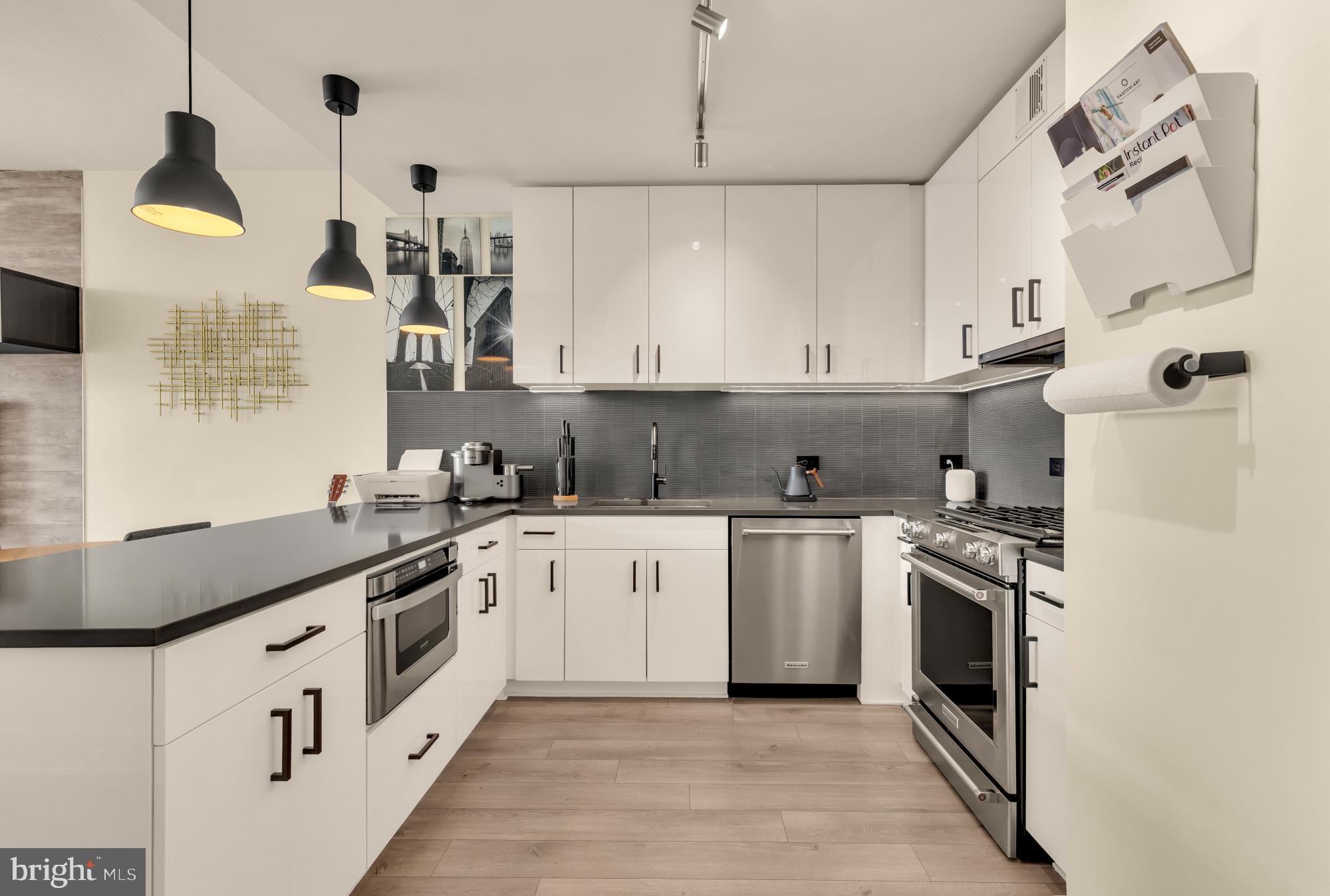 88 V STREET SW 414
