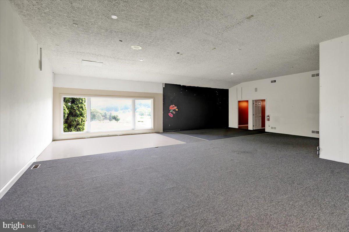 NONE AVAILABLE - Commercial Lease