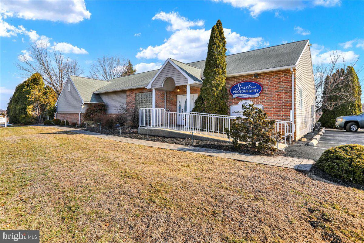 NONE AVAILABLE - Commercial Lease