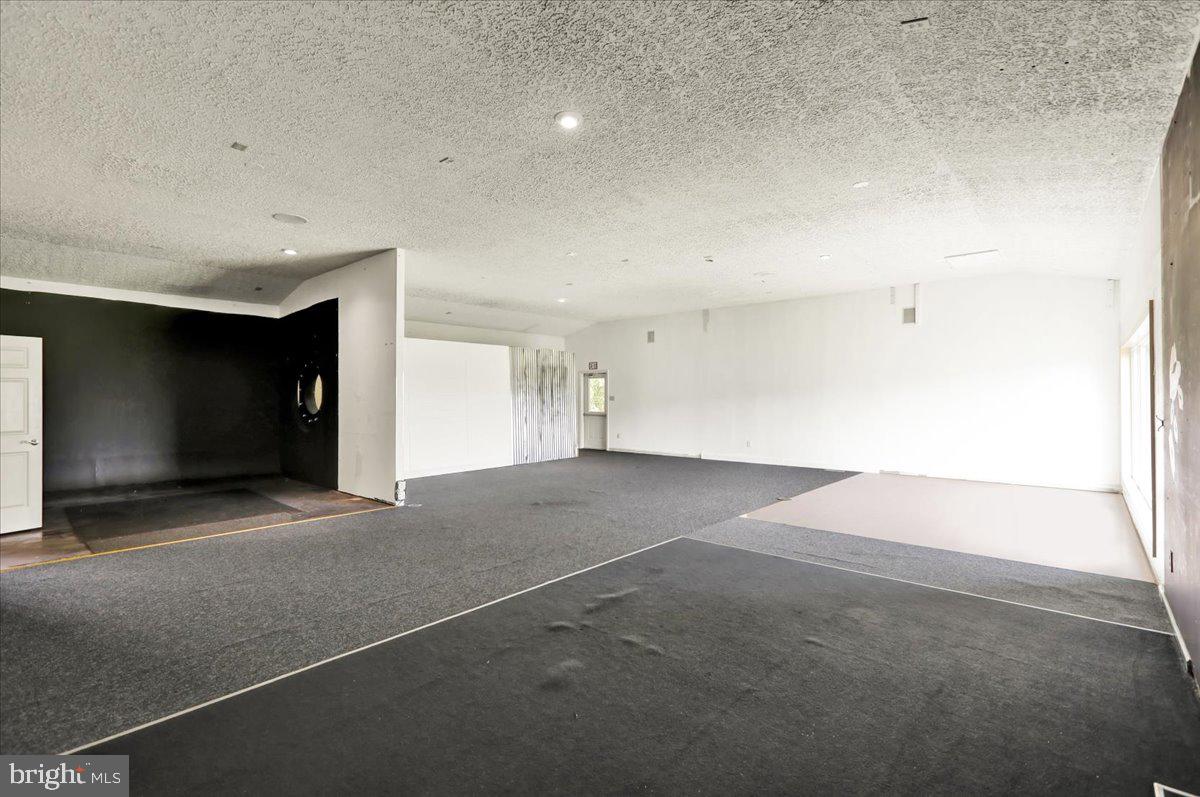 NONE AVAILABLE - Commercial Lease