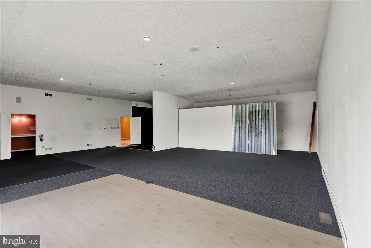 NONE AVAILABLE - Commercial Lease