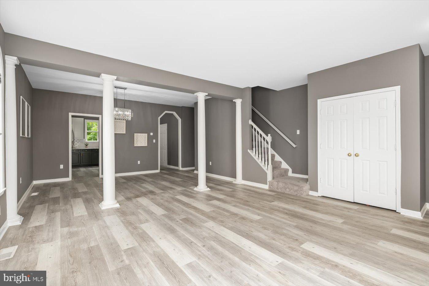 TOWNES OF ASHLEIGH - Residential