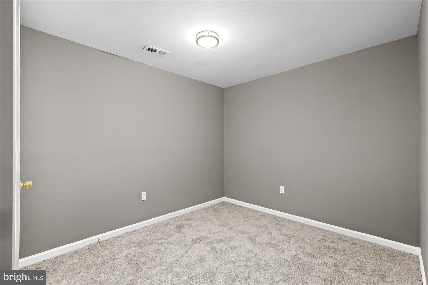 TOWNES OF ASHLEIGH - Residential