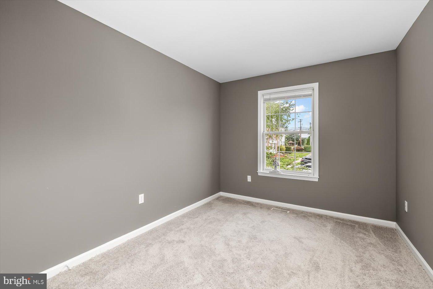 TOWNES OF ASHLEIGH - Residential