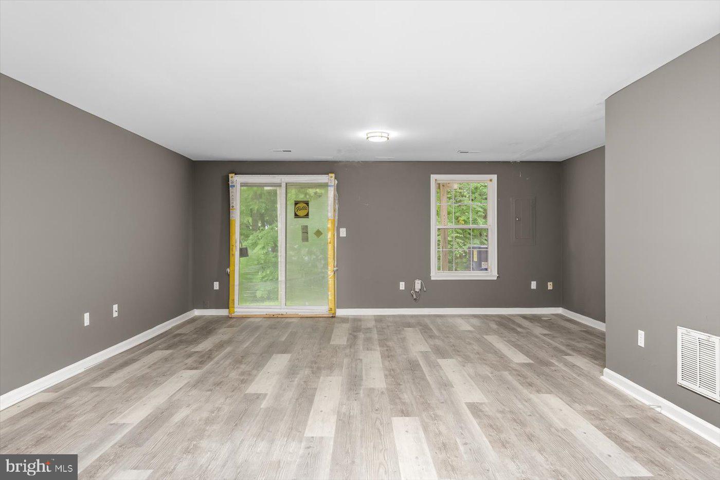 TOWNES OF ASHLEIGH - Residential