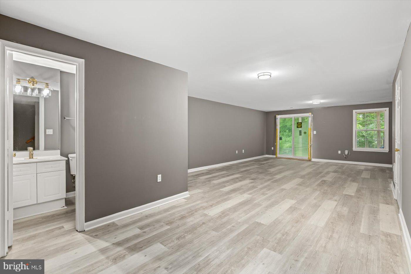 TOWNES OF ASHLEIGH - Residential