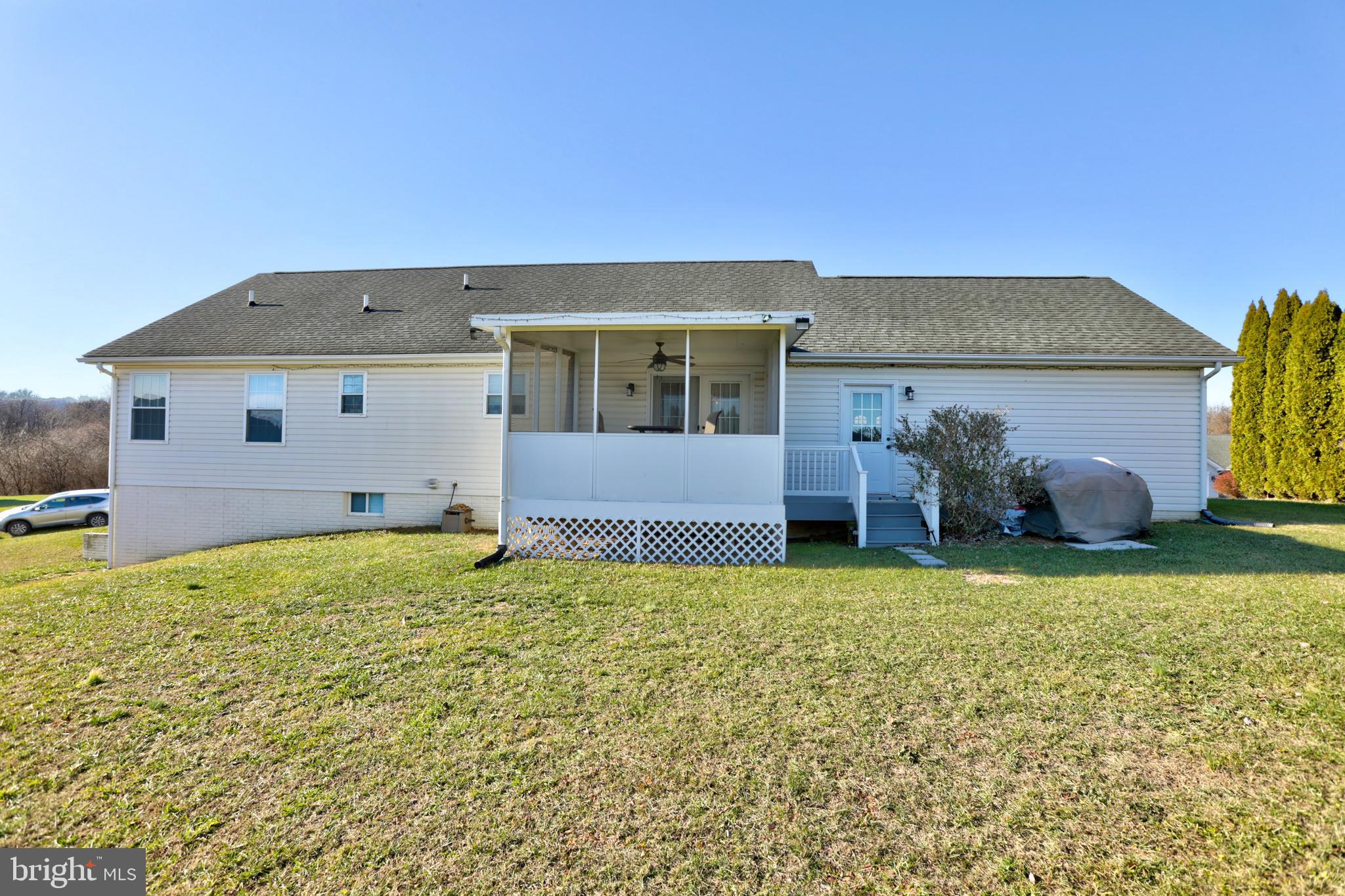 FORT HILL FARMS - Residential