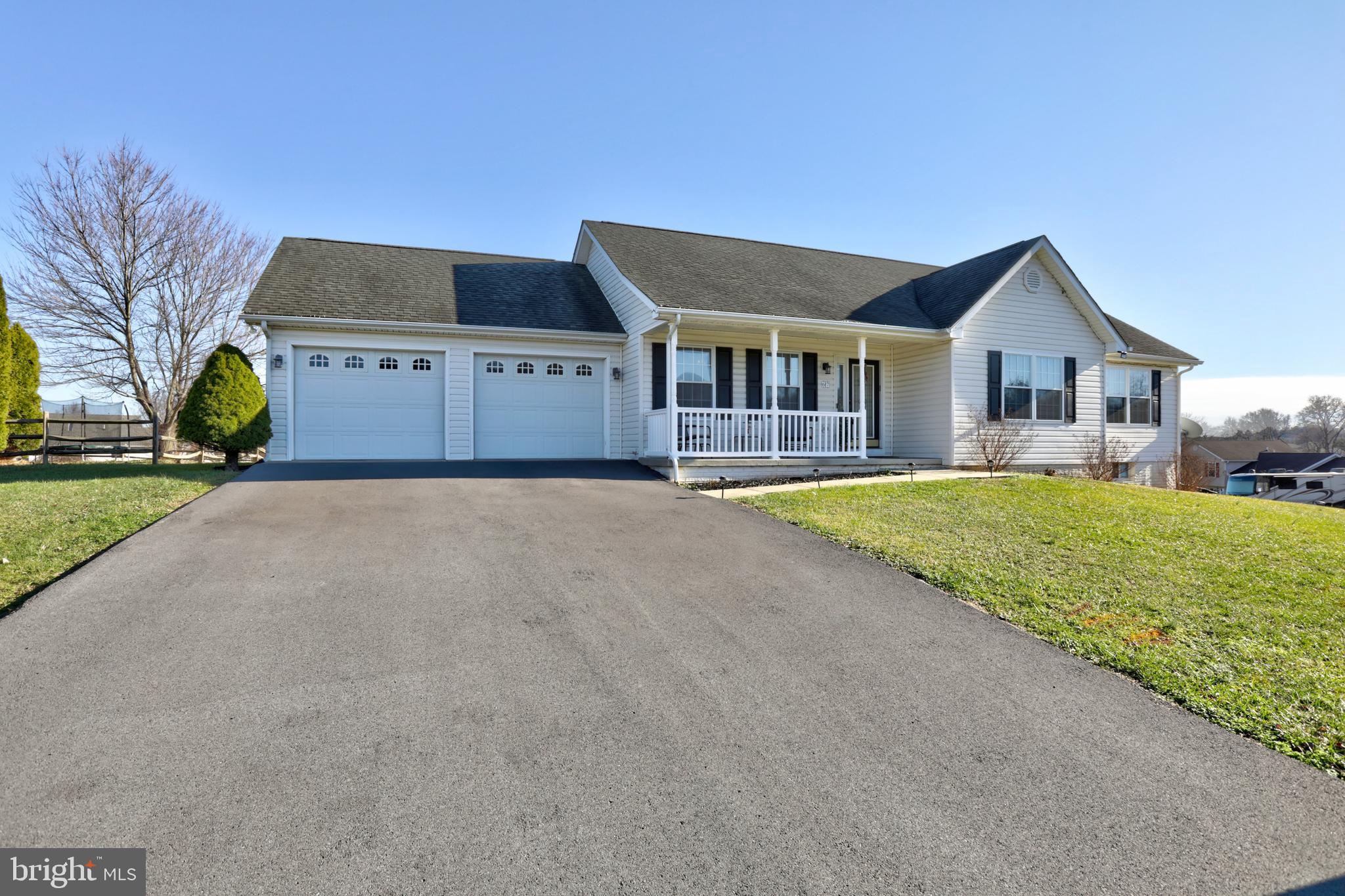 FORT HILL FARMS - Residential