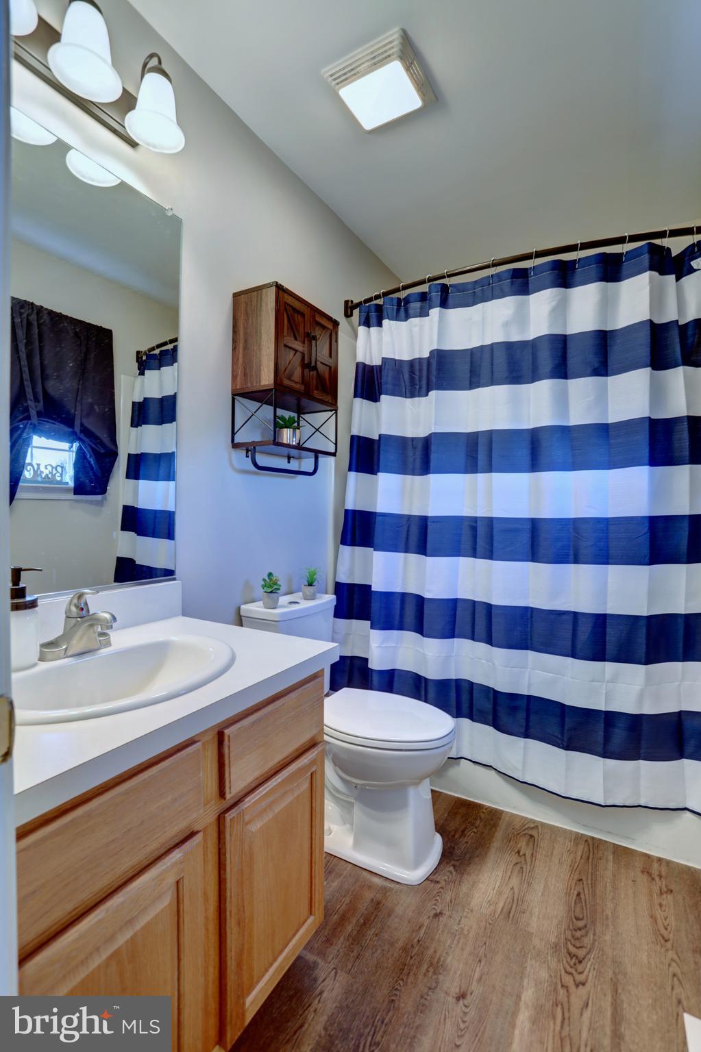 FORT HILL FARMS - Residential