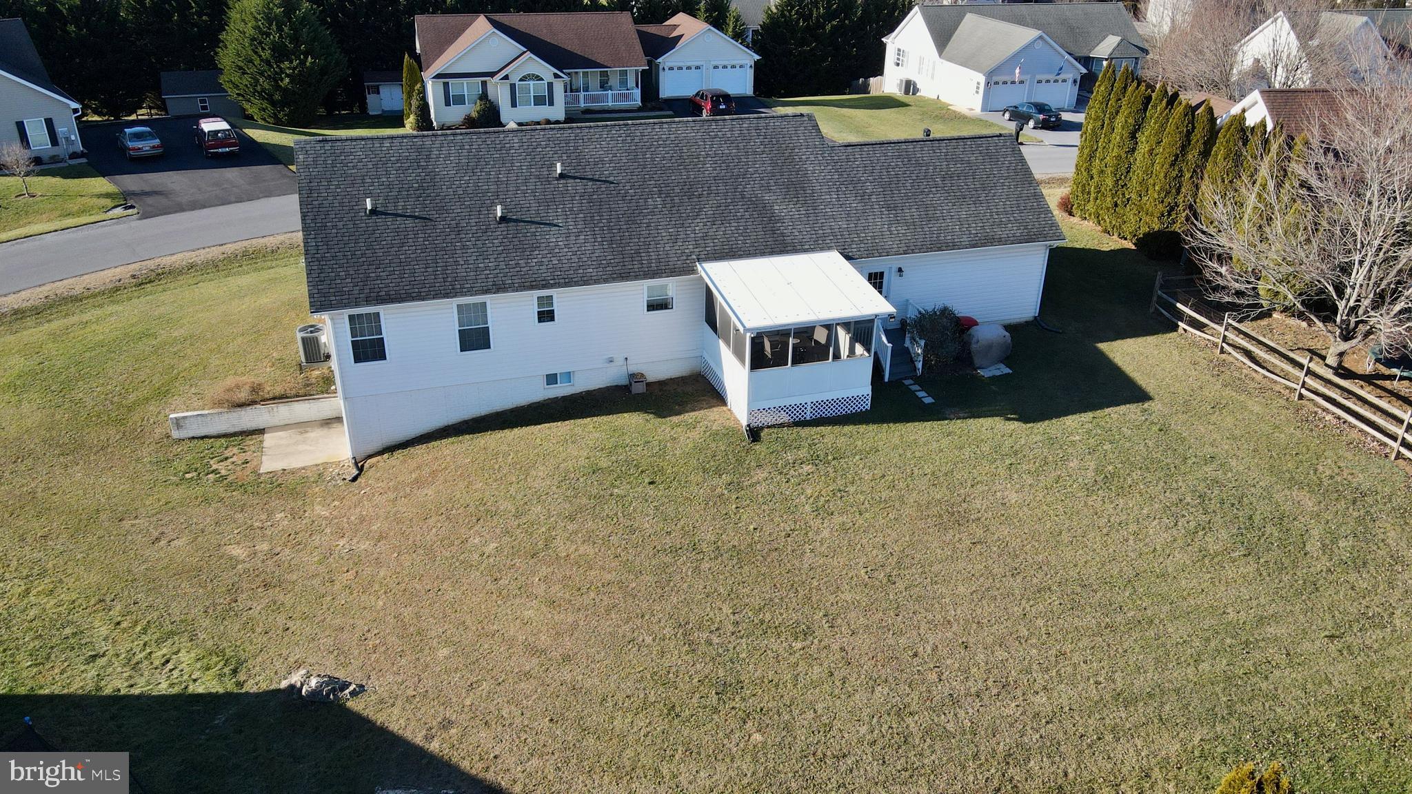 FORT HILL FARMS - Residential