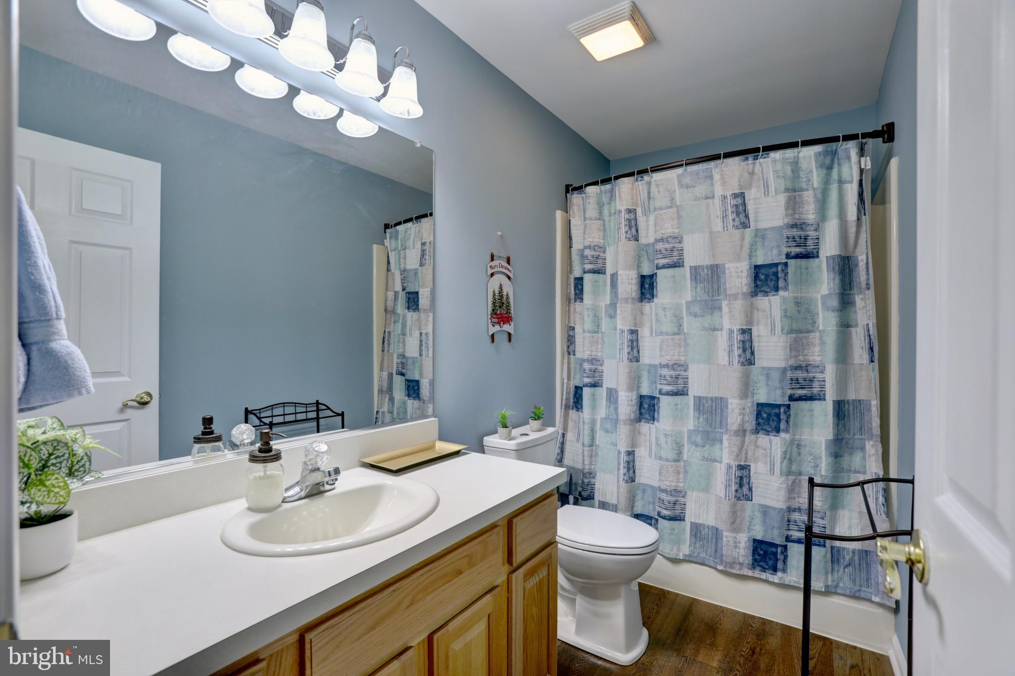 FORT HILL FARMS - Residential