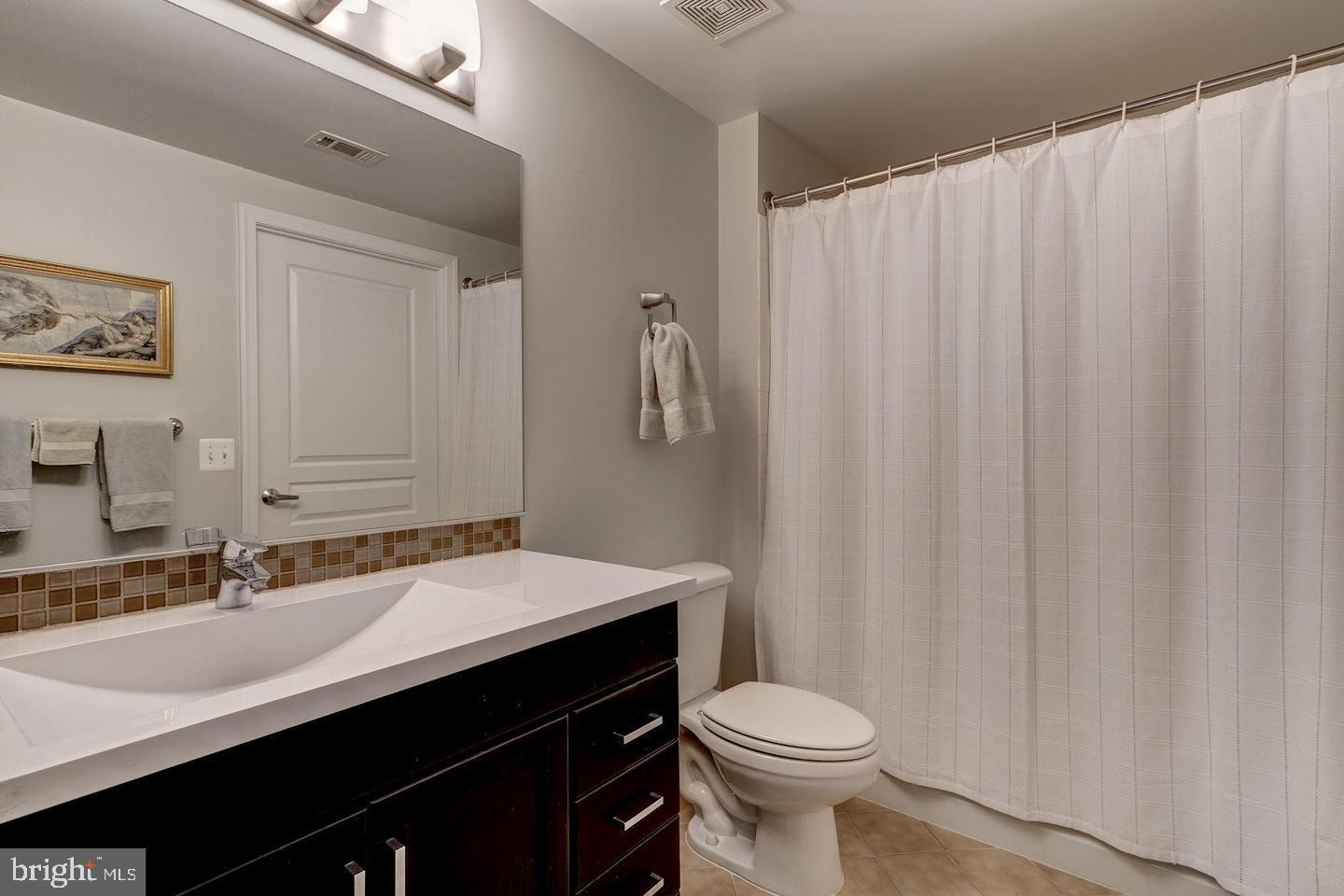 HUNTINGTON - Residential Lease