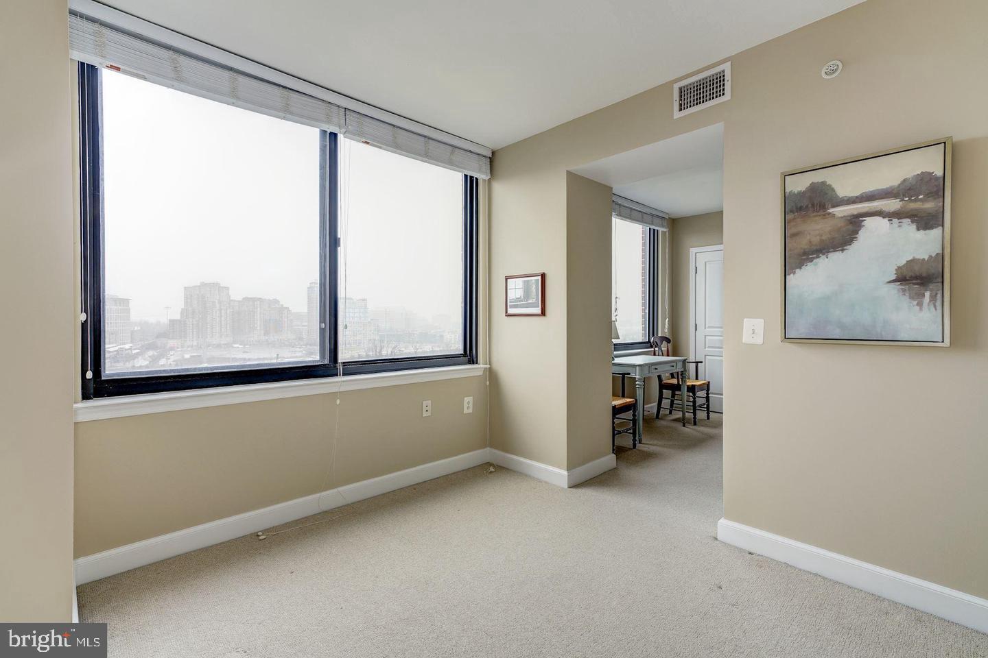 HUNTINGTON - Residential Lease