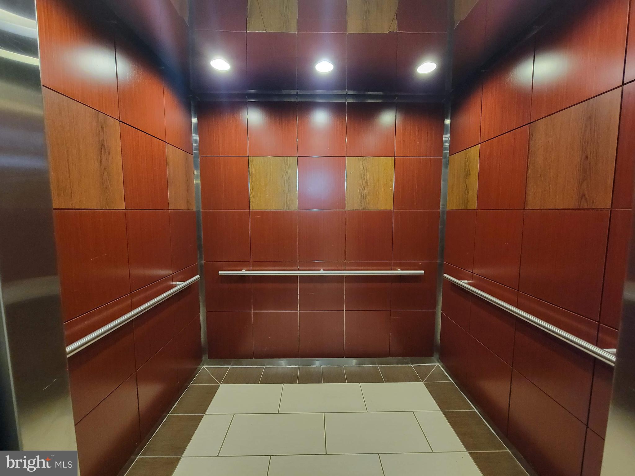 HUNTINGTON - Residential Lease