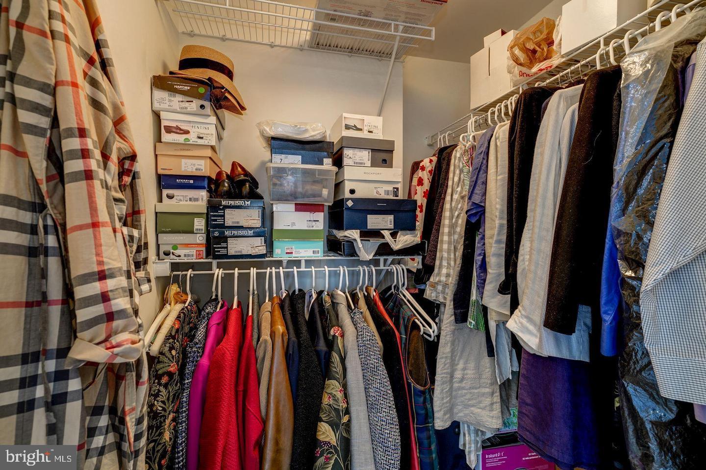 HUNTINGTON - Residential Lease