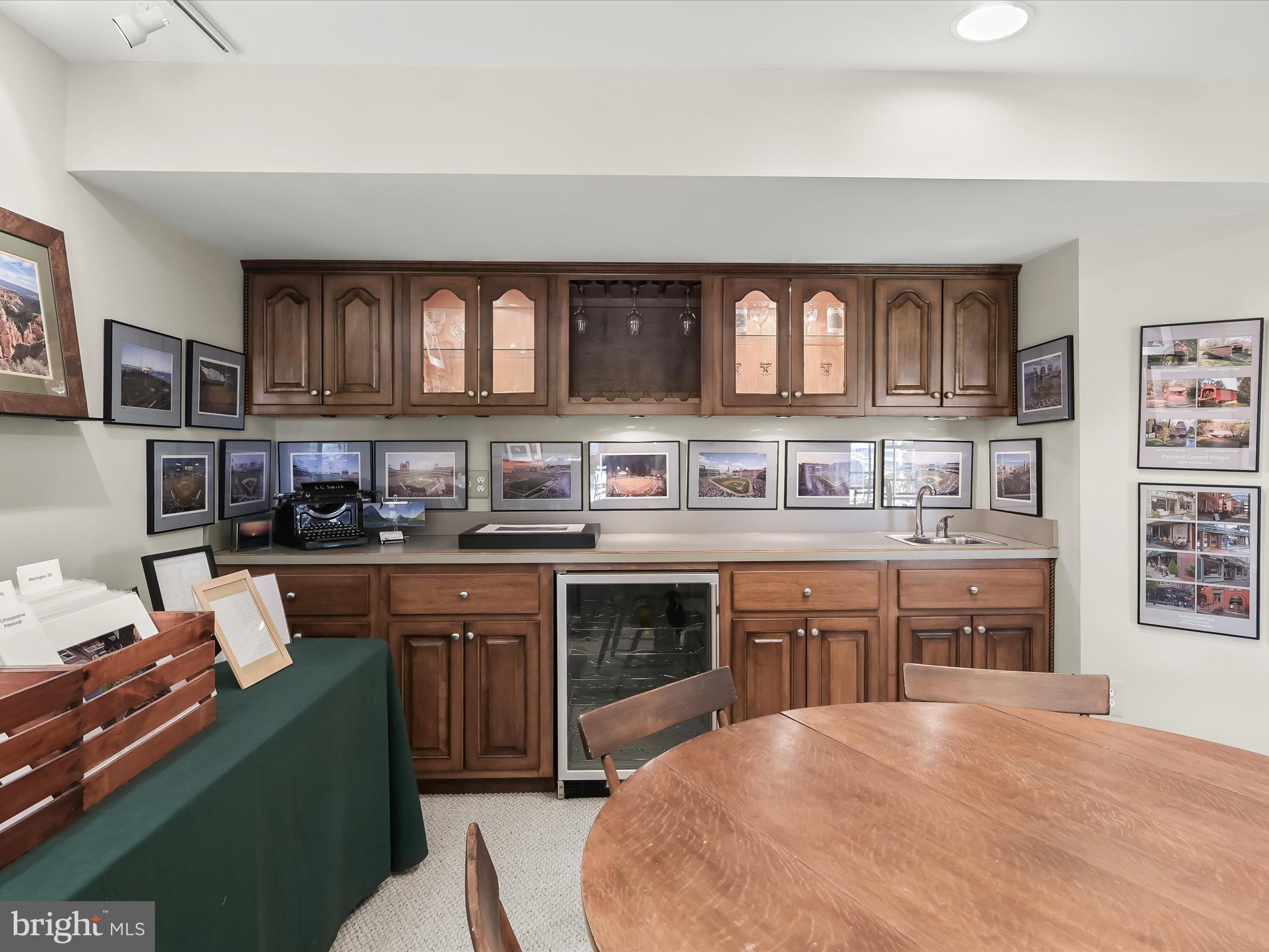 GLENBROOK - Residential