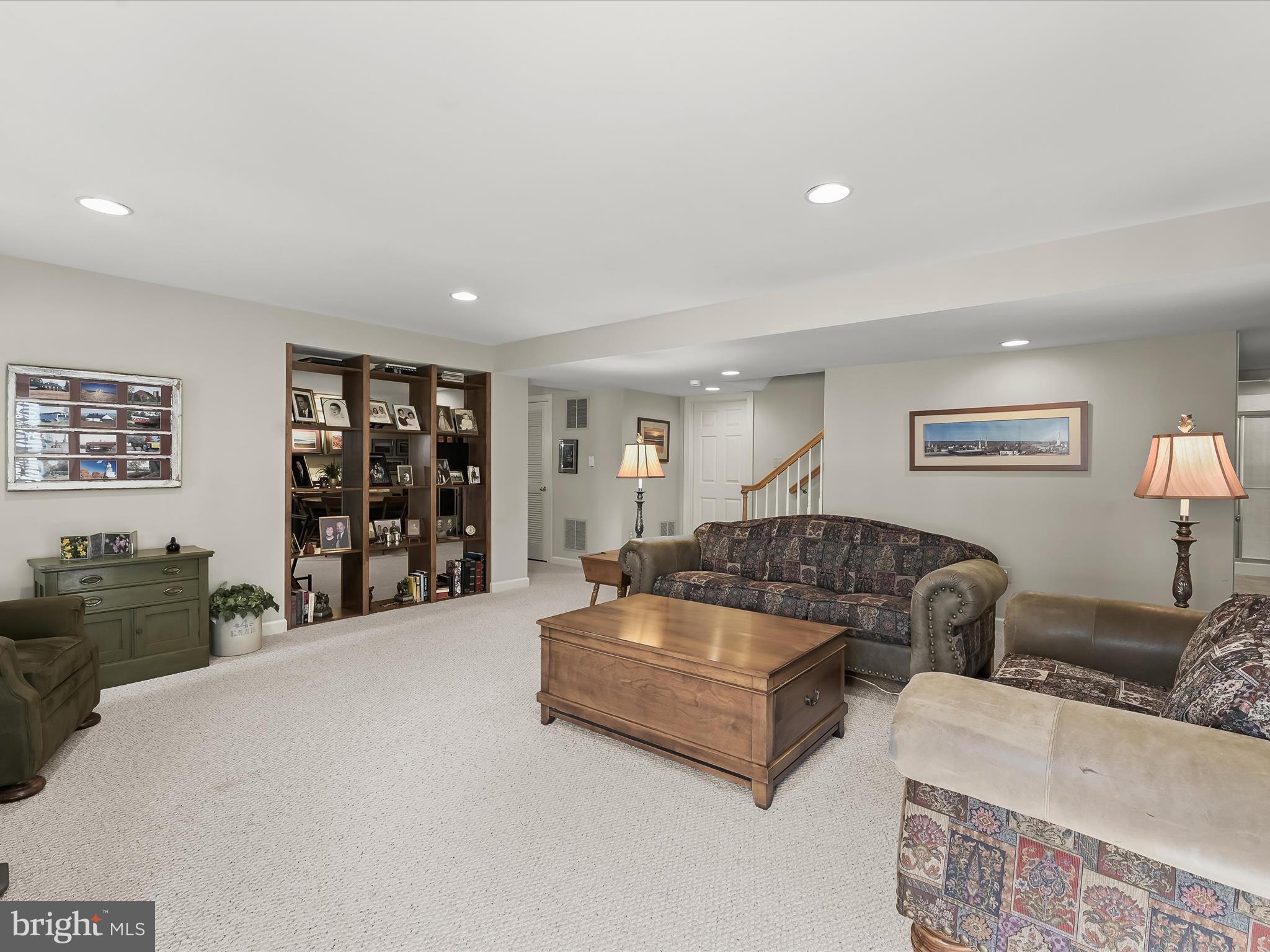 GLENBROOK - Residential