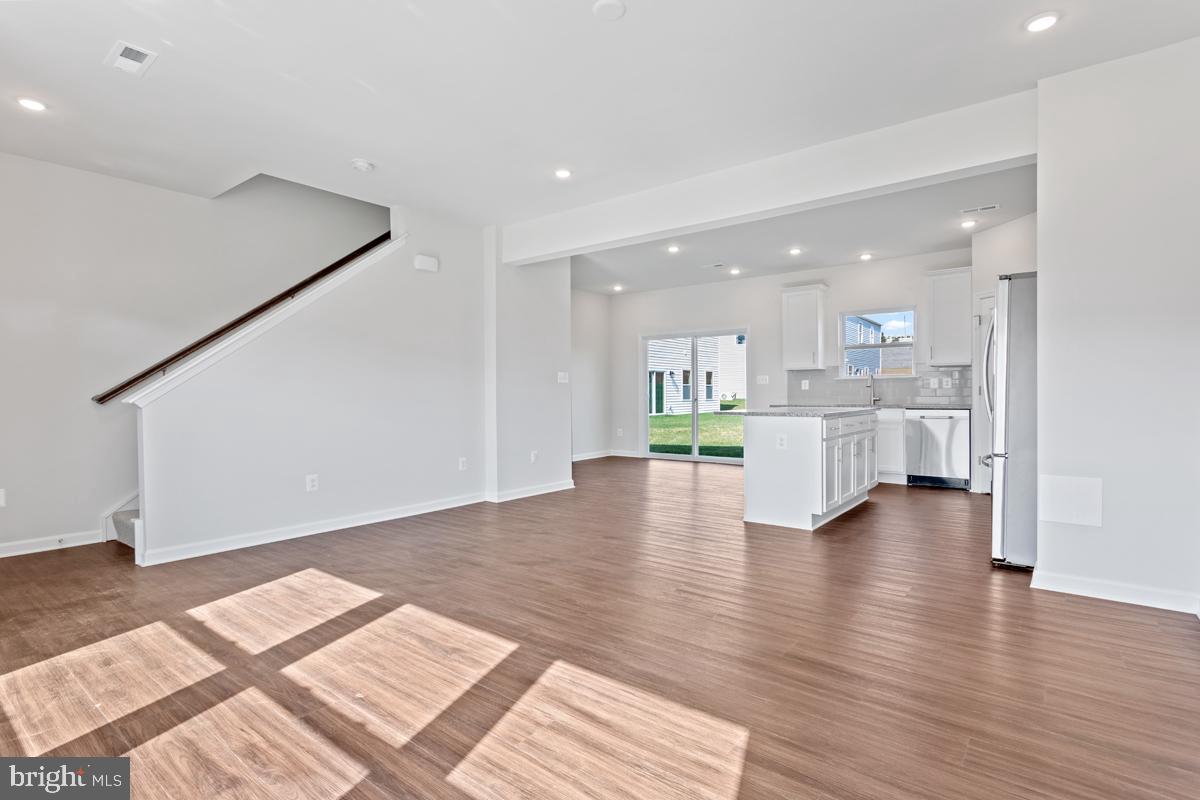 SOUTH BROOK - Residential