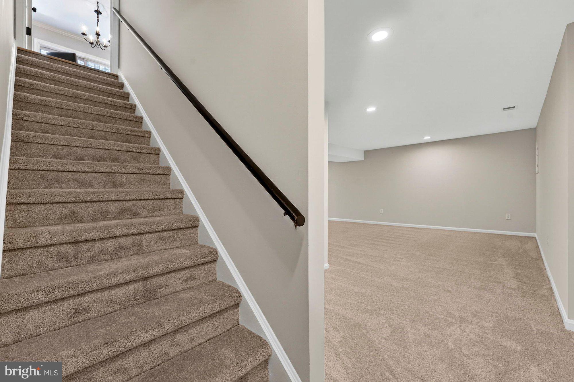 LEE MANOR - Residential