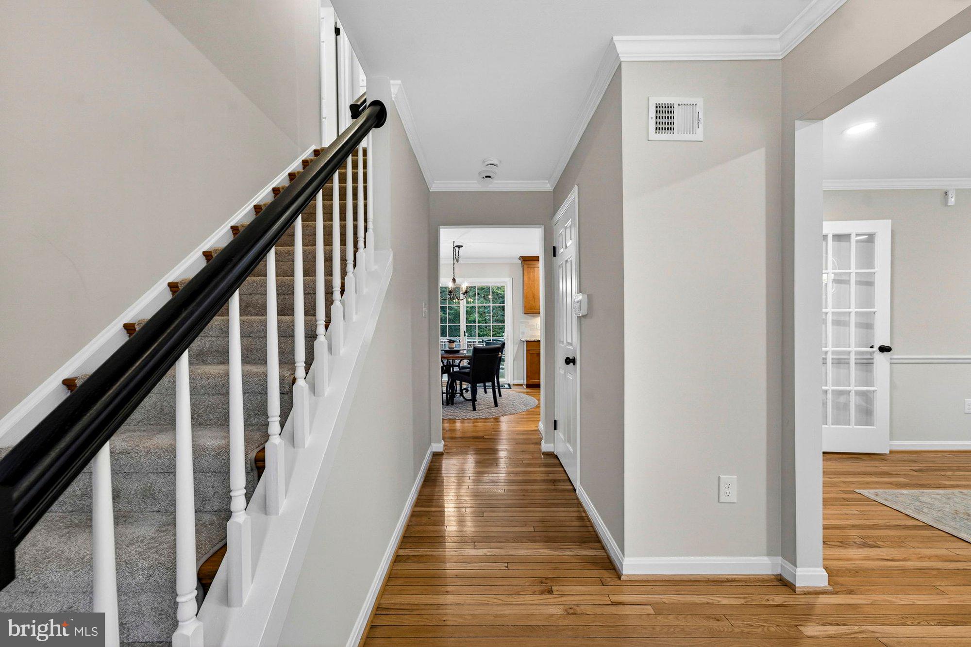 LEE MANOR - Residential