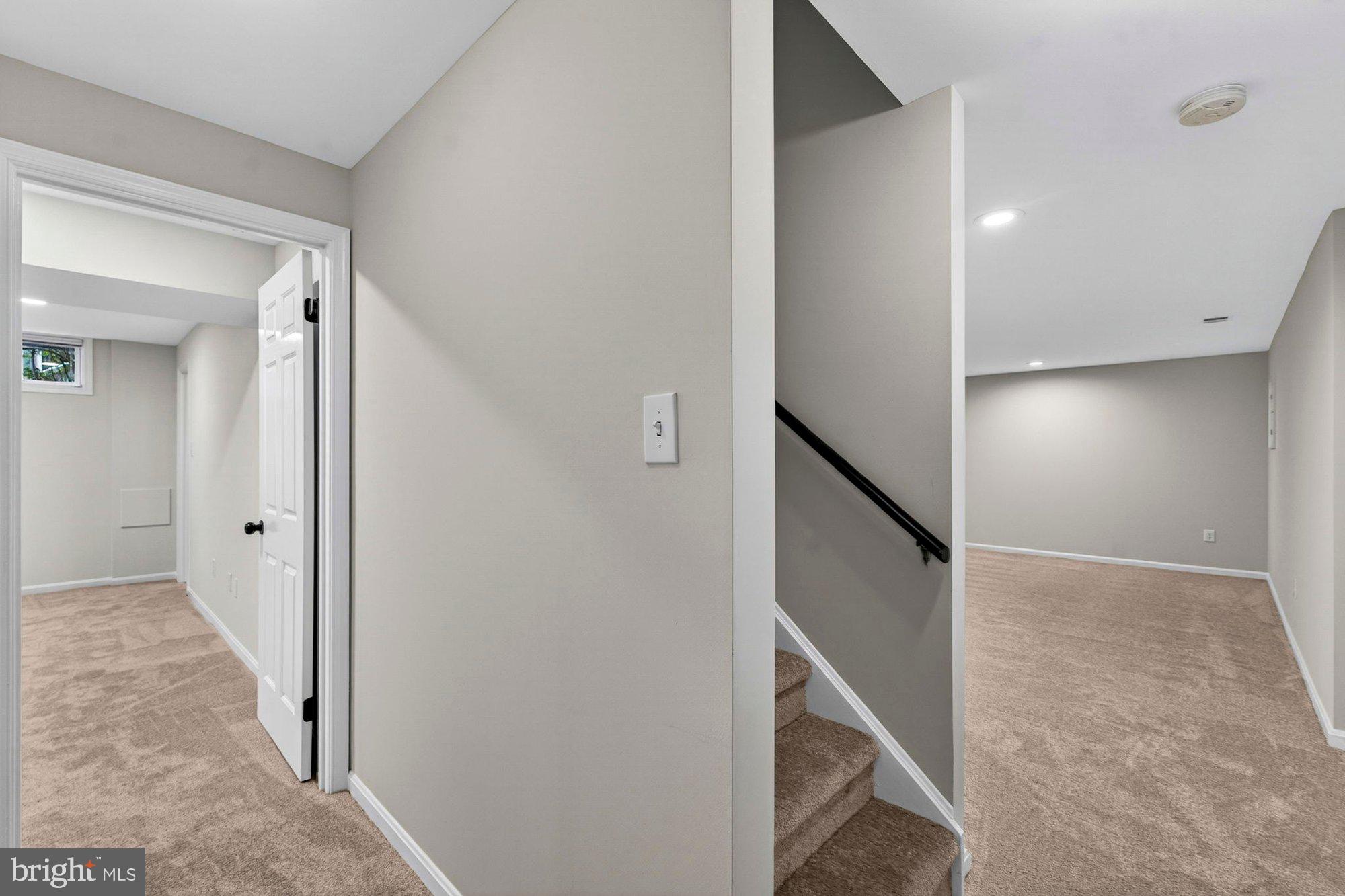 LEE MANOR - Residential