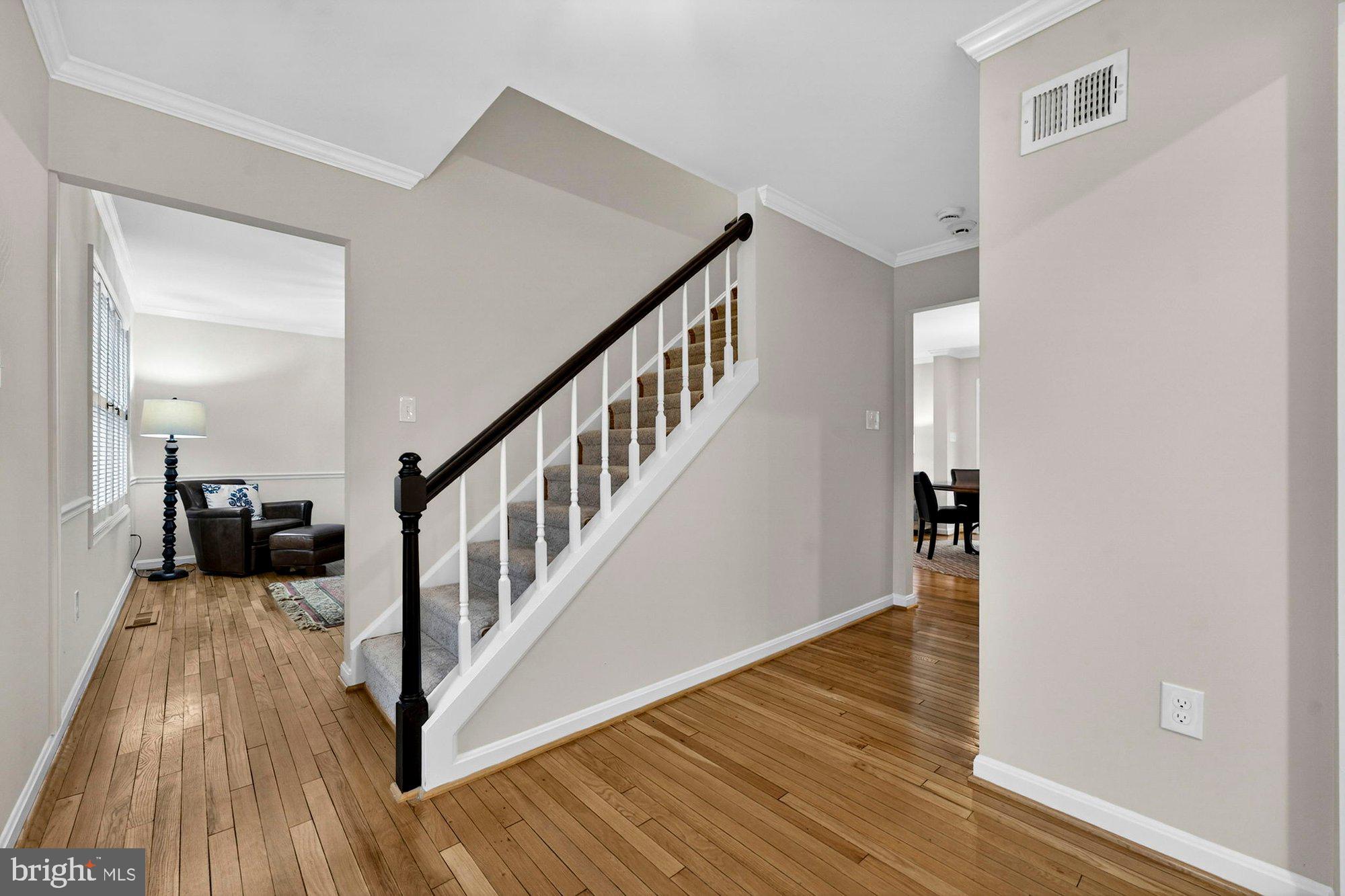 LEE MANOR - Residential