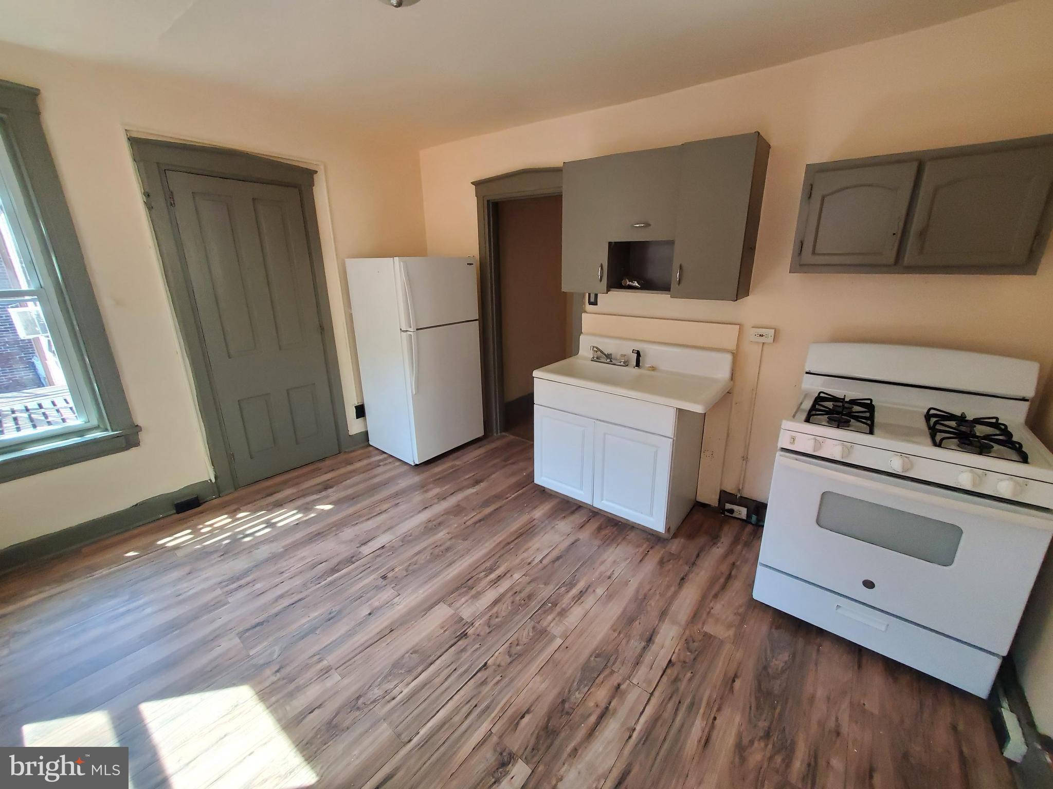 READING - Residential Lease