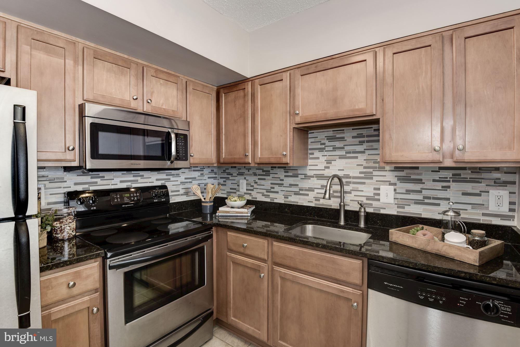 1001 N RANDOLPH STREET 106