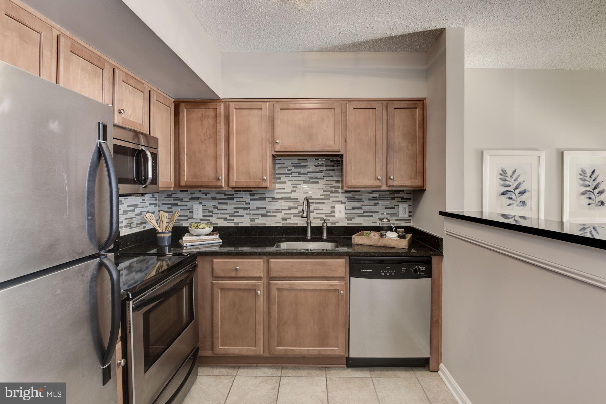 1001 N RANDOLPH STREET 106
