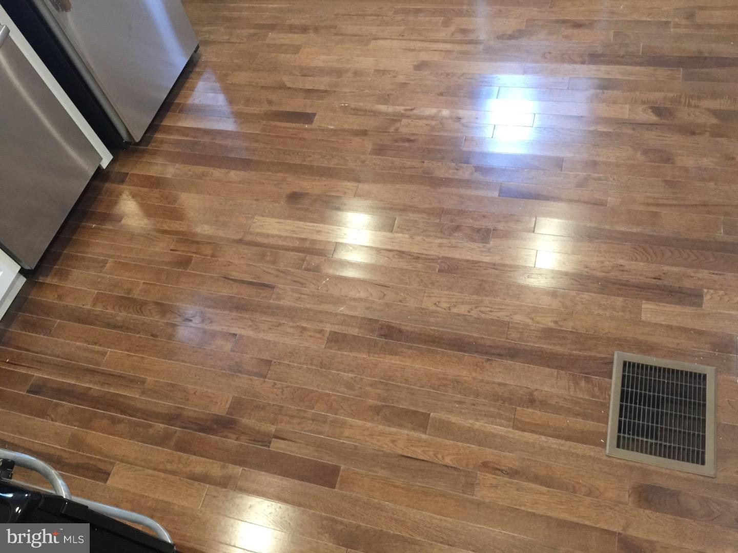 OLDE KENSINGTON - Residential Lease