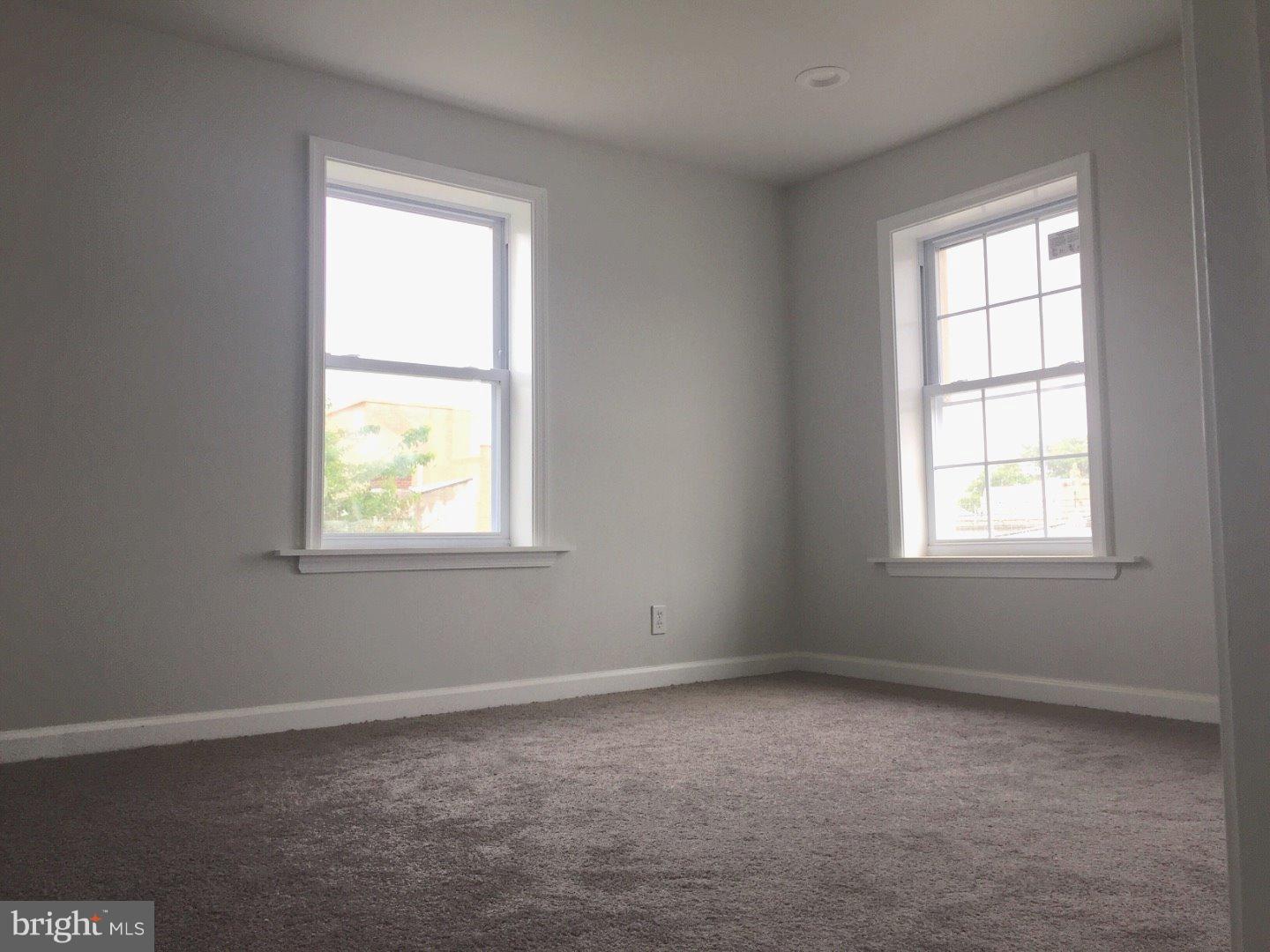 OLDE KENSINGTON - Residential Lease