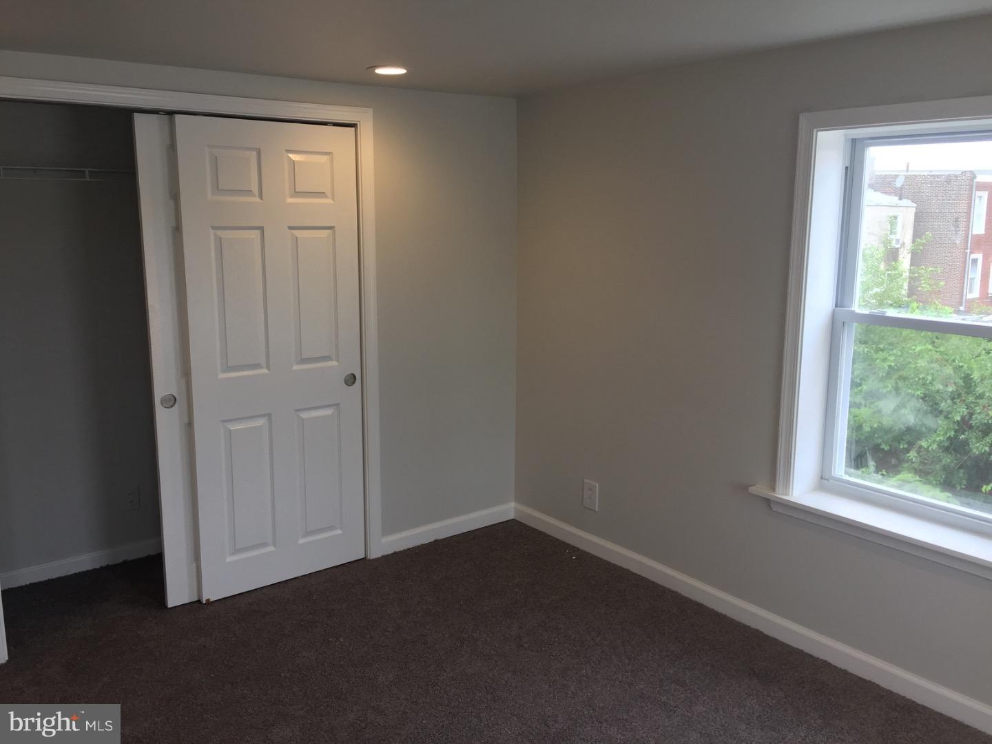 OLDE KENSINGTON - Residential Lease