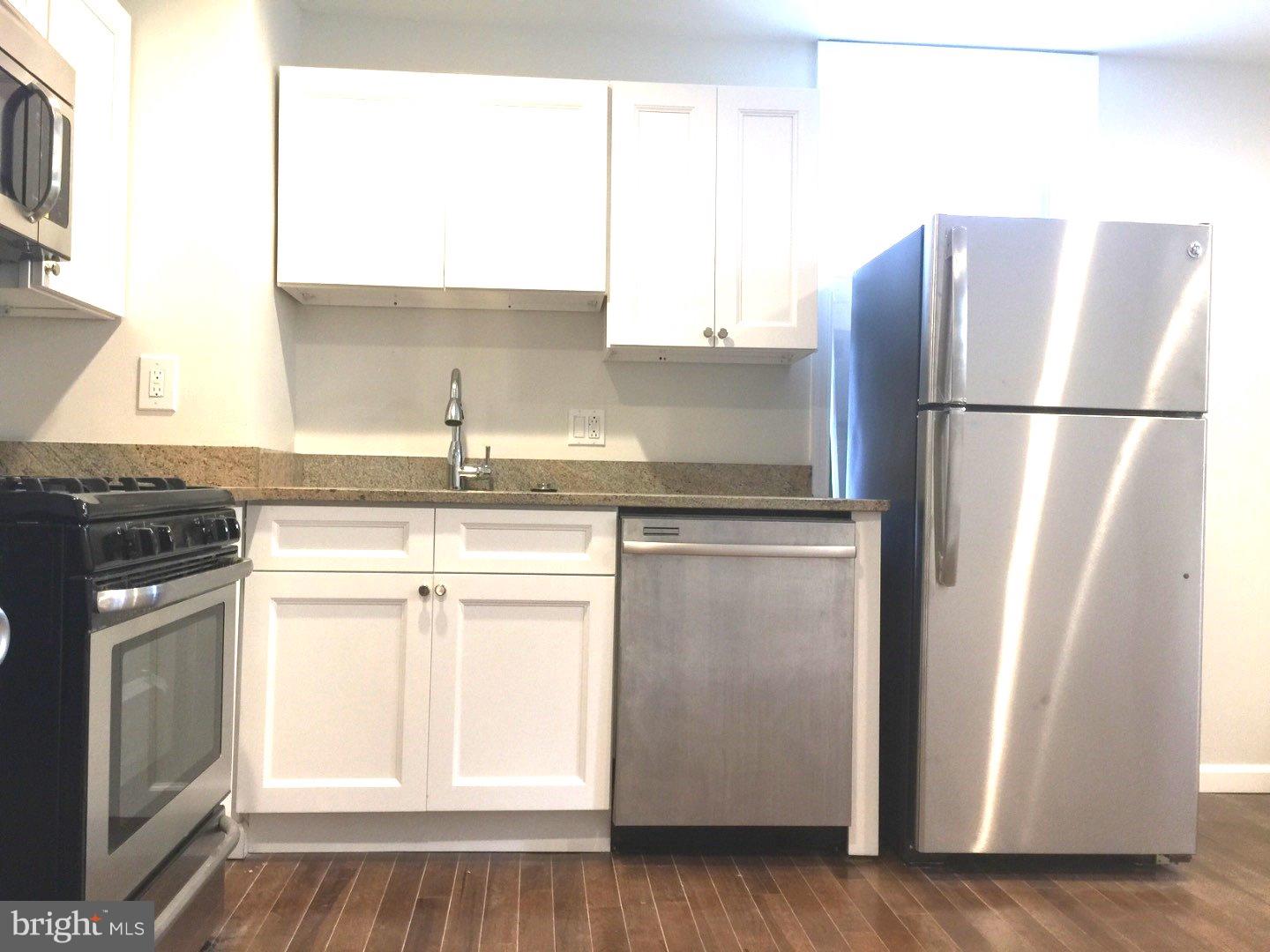 OLDE KENSINGTON - Residential Lease