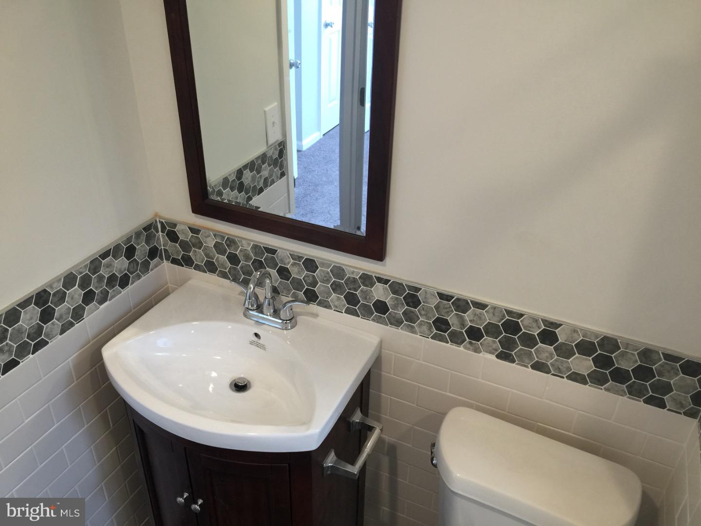 OLDE KENSINGTON - Residential Lease