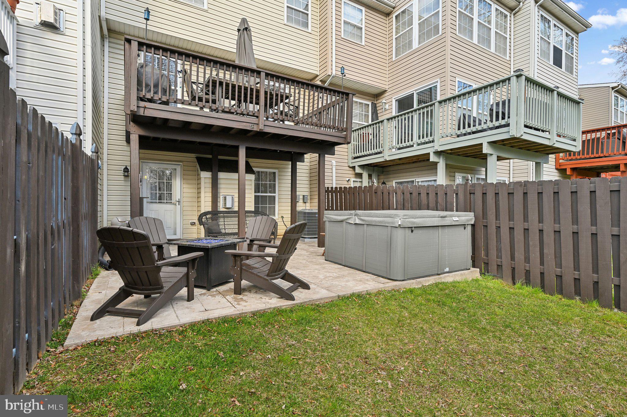 EAGLES LANDING AT WATERS EDGE - Residential