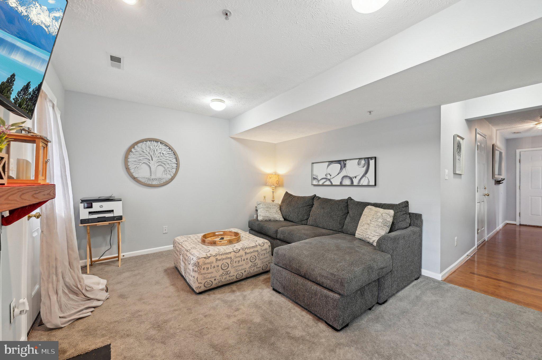 EAGLES LANDING AT WATERS EDGE - Residential