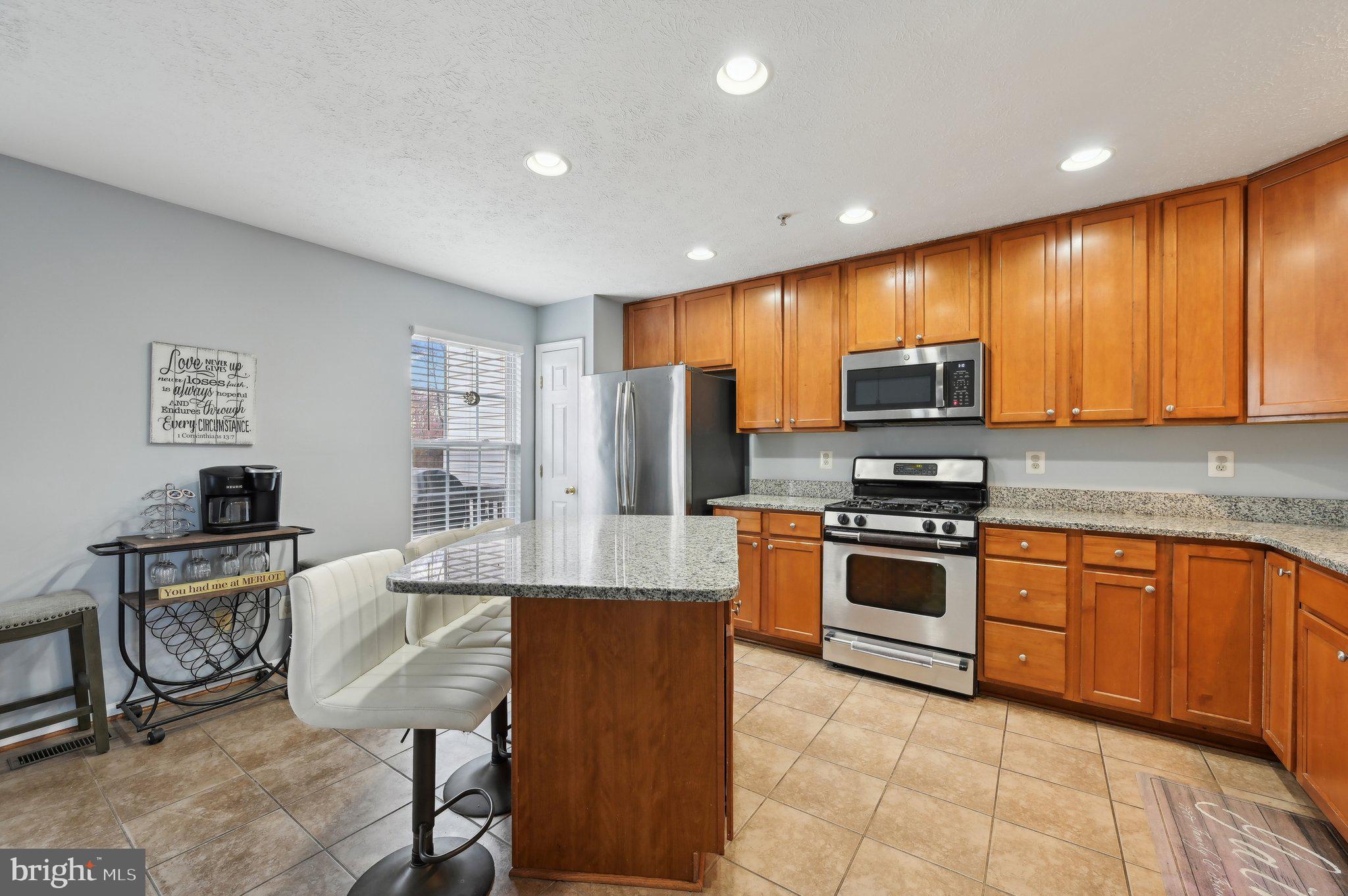 EAGLES LANDING AT WATERS EDGE - Residential