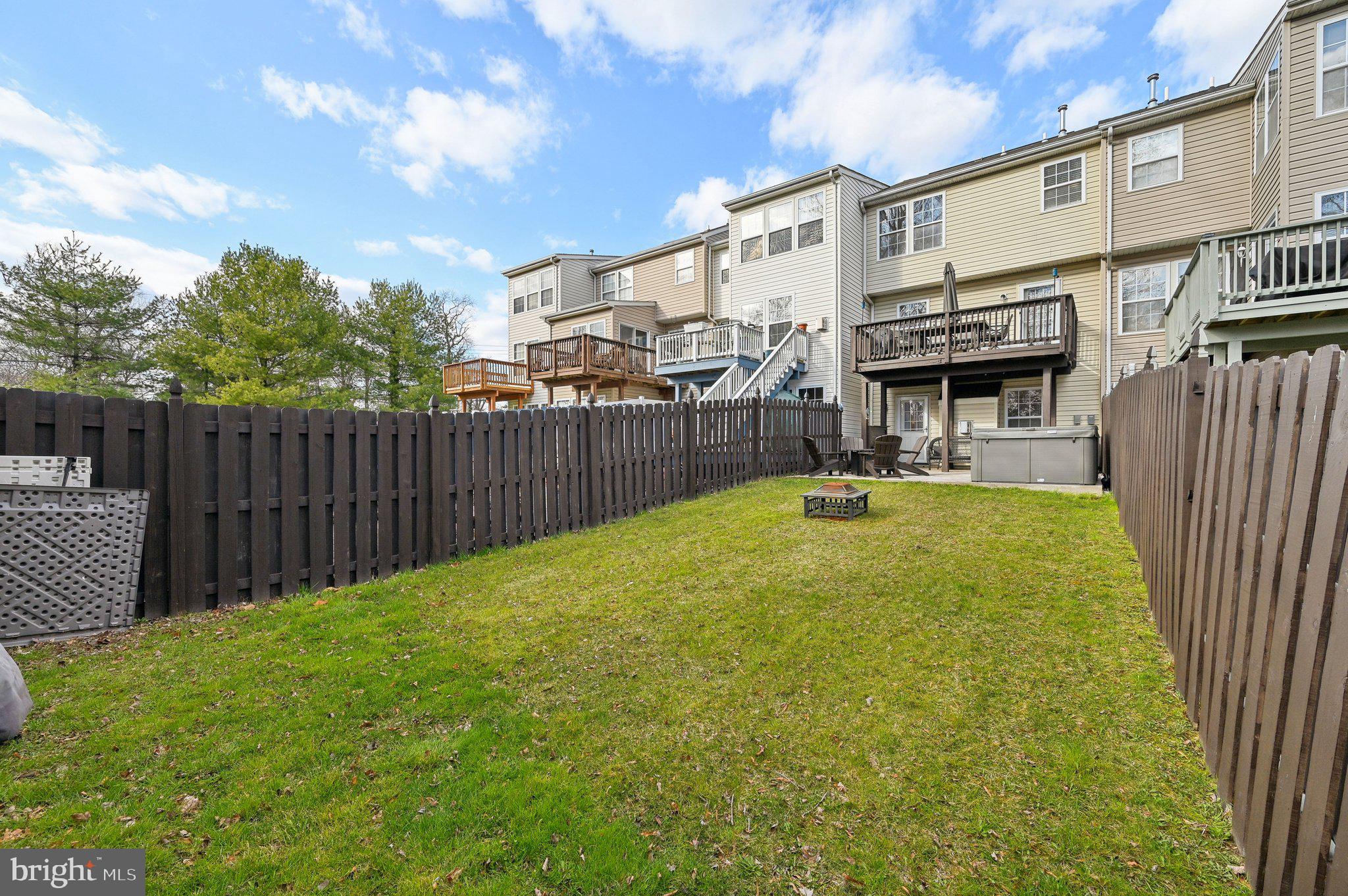 EAGLES LANDING AT WATERS EDGE - Residential