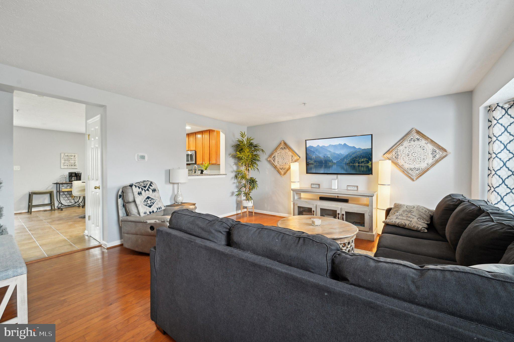 EAGLES LANDING AT WATERS EDGE - Residential