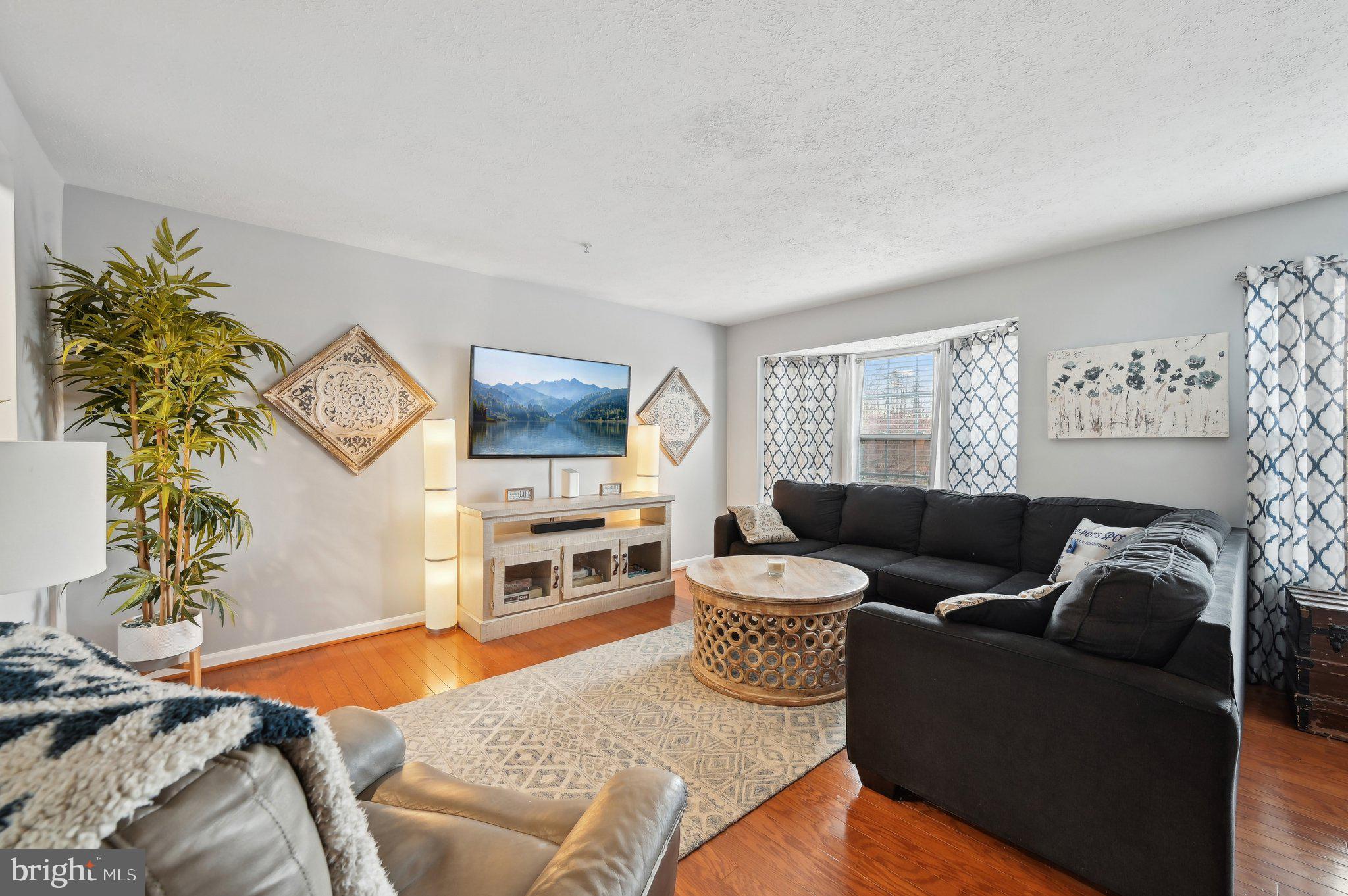 EAGLES LANDING AT WATERS EDGE - Residential