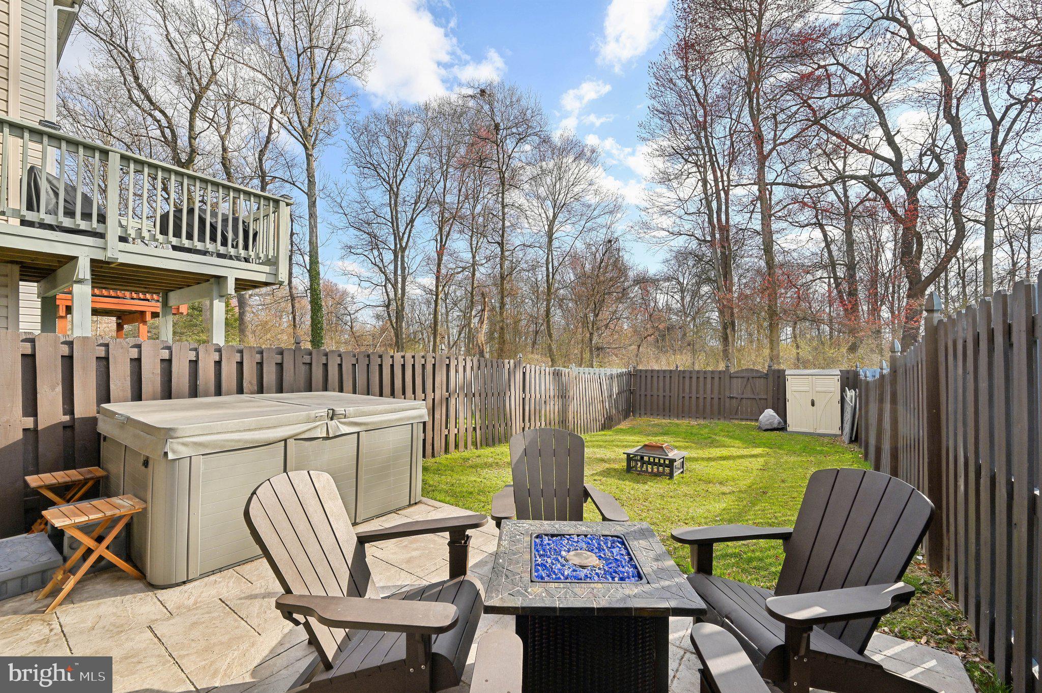 EAGLES LANDING AT WATERS EDGE - Residential