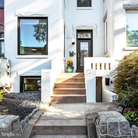 36 QUINCY PLACE NE WASHINGTON DC 20002